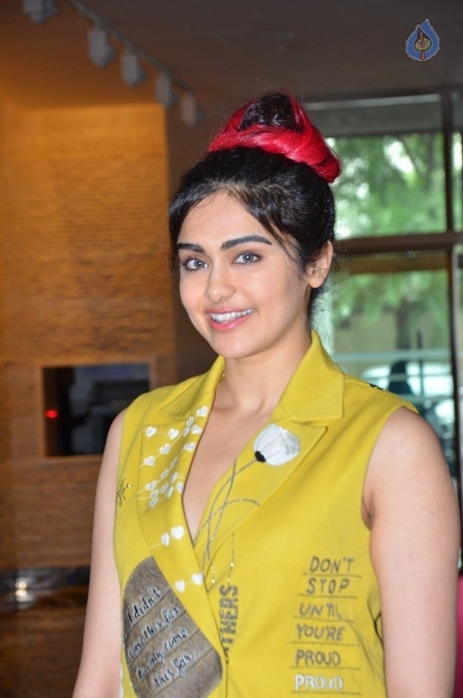 Adah Sharma Gallery - 9 / 38 photos