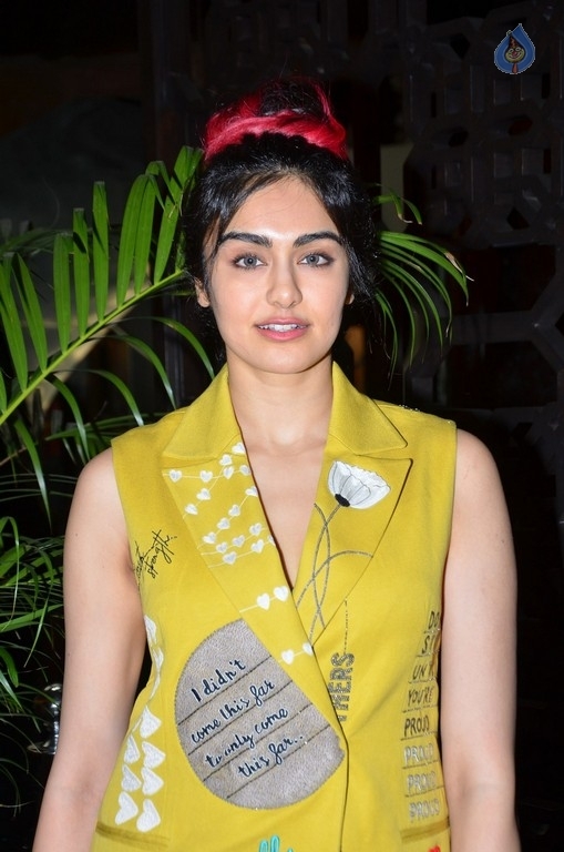 Adah Sharma Gallery - 20 / 38 photos