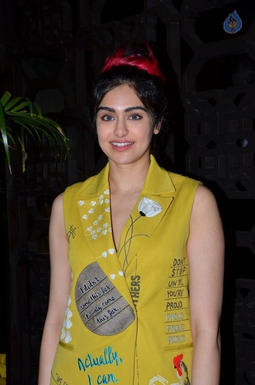 Adah Sharma Gallery - 21 / 38 photos