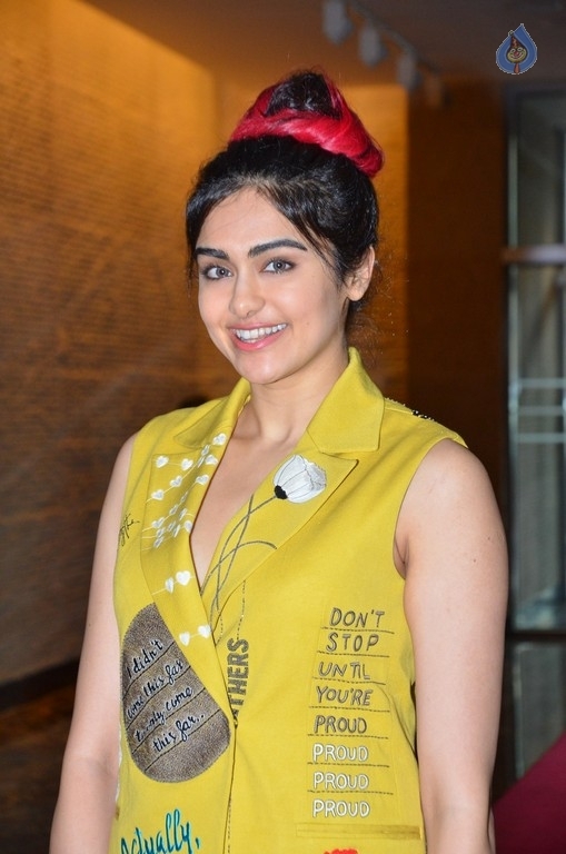 Adah Sharma Gallery - 23 / 38 photos