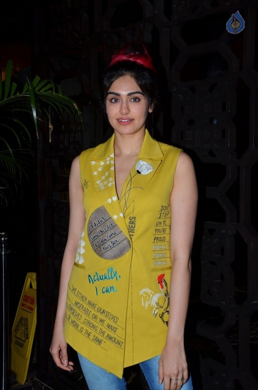 Adah Sharma Gallery - 28 / 38 photos