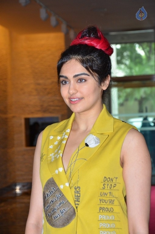 Adah Sharma Gallery - 31 / 38 photos