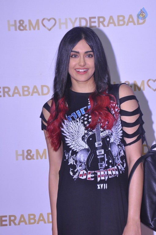 Adah Sharma Images - 16 / 25 photos