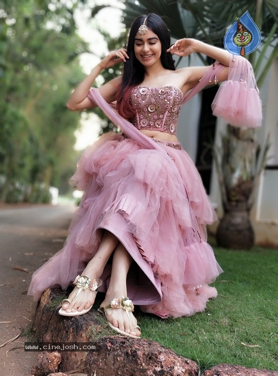 Adah Sharma Photoshoot - 2 / 8 photos