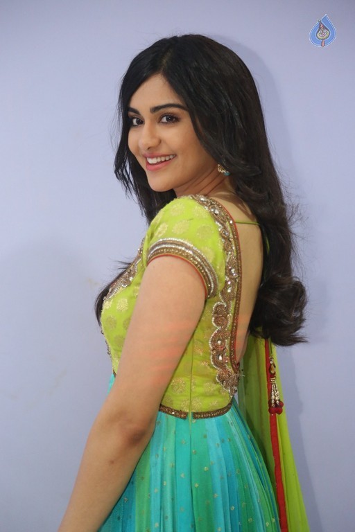 Adah Sharma Pics - 7 / 20 photos