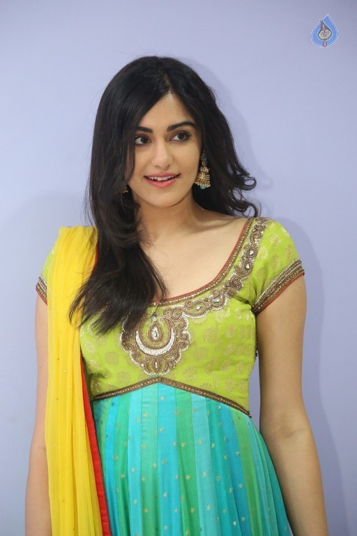 Adah Sharma Pics - 16 / 20 photos