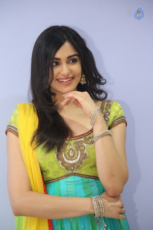 Adah Sharma Pics - 17 / 20 photos