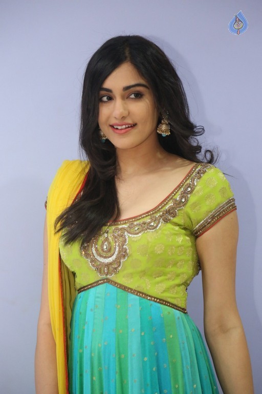 Adah Sharma Pics - 20 / 20 photos