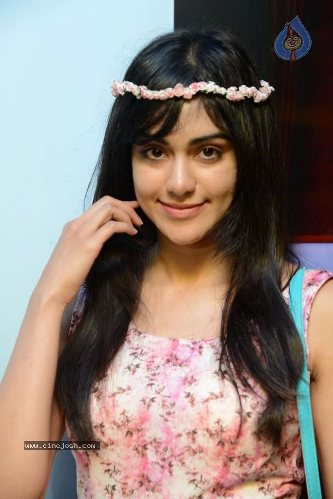 Adah Sharma Stills - 23 / 32 photos