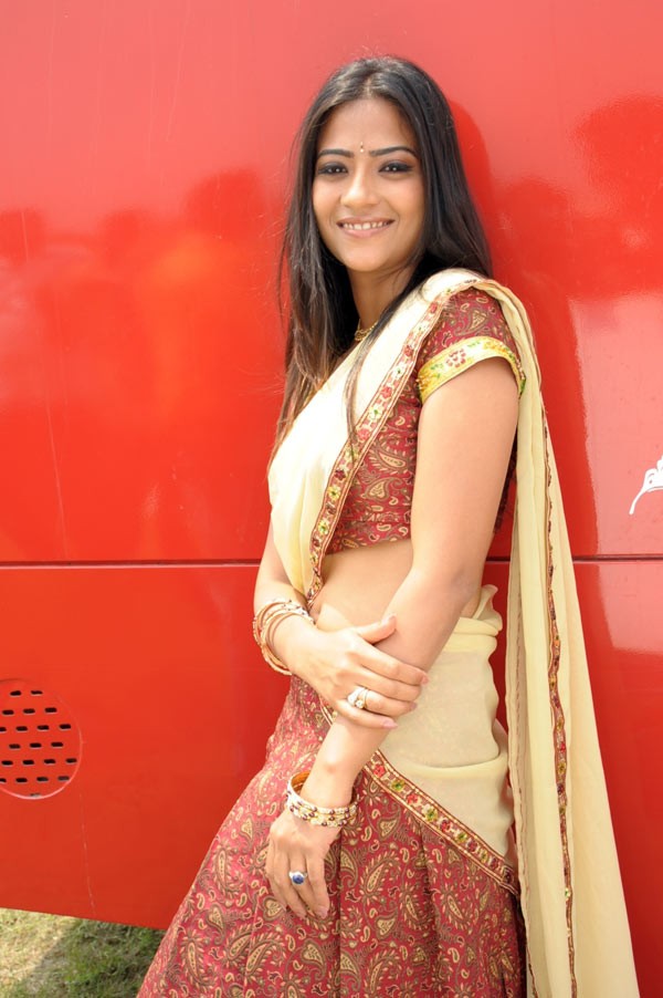 Aditi Sharma - 29 / 91 photos