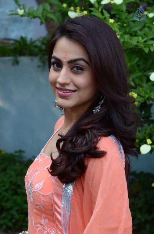 Aksha Gallery - 23 / 39 photos