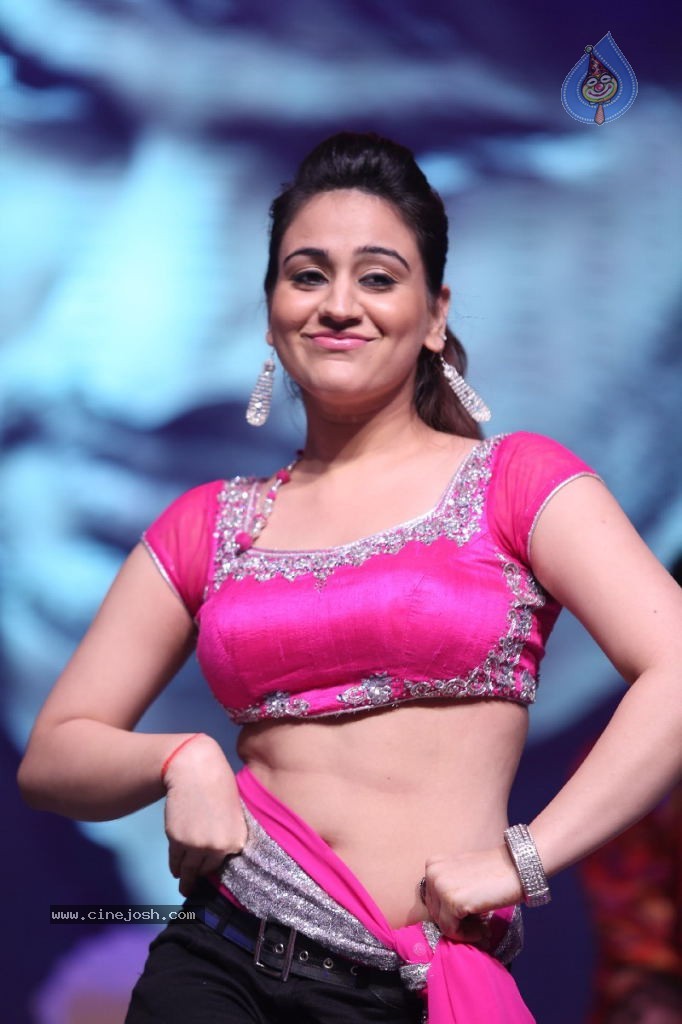 Aksha Hot Gallery - 43 / 53 photos