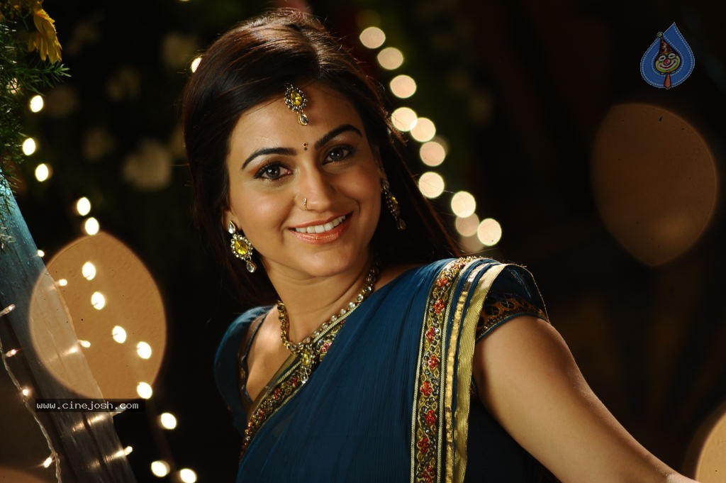 Aksha Latest Gallery - 5 / 42 photos