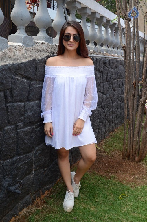 Aksha Latest Gallery - 11 / 34 photos