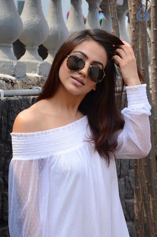 Aksha Latest Gallery - 17 / 34 photos