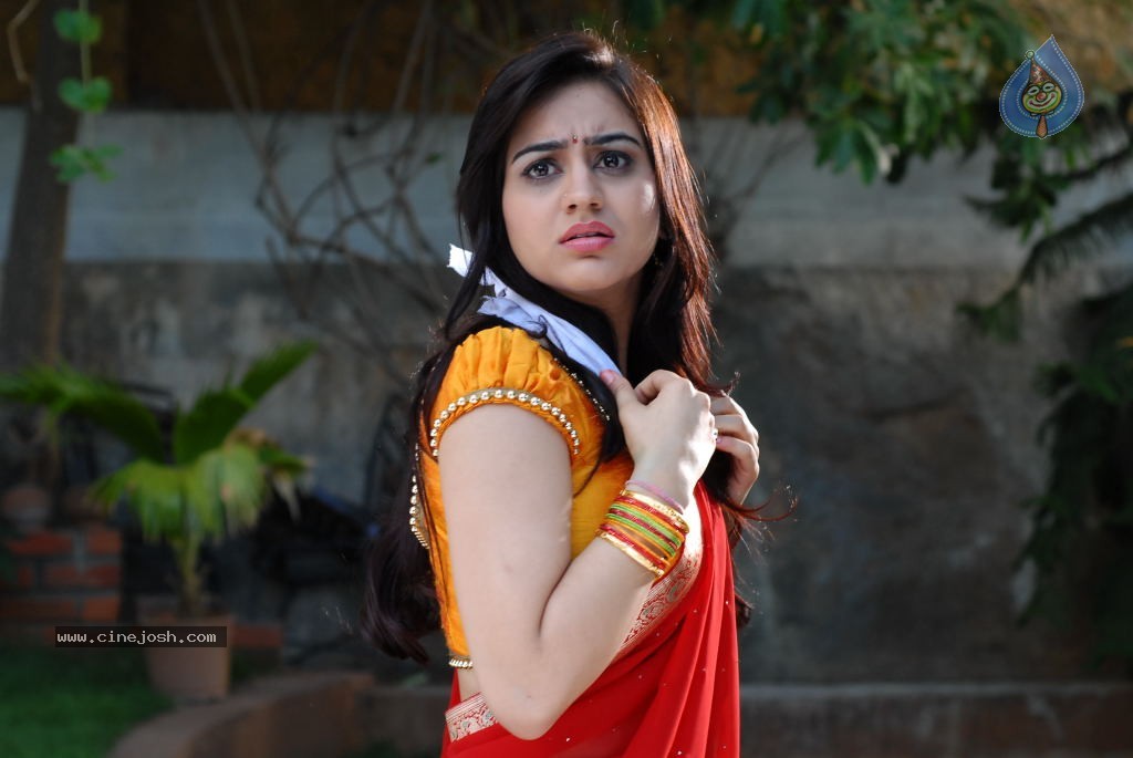 Aksha New Gallery - 9 / 42 photos