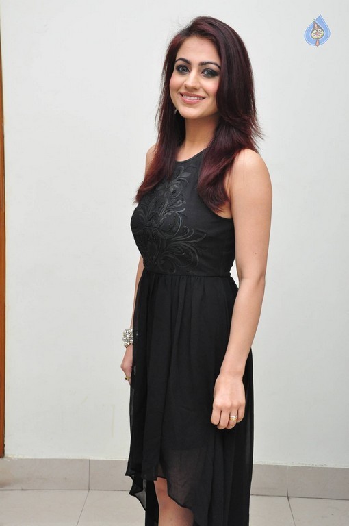 Aksha New Photos - 38 / 42 photos