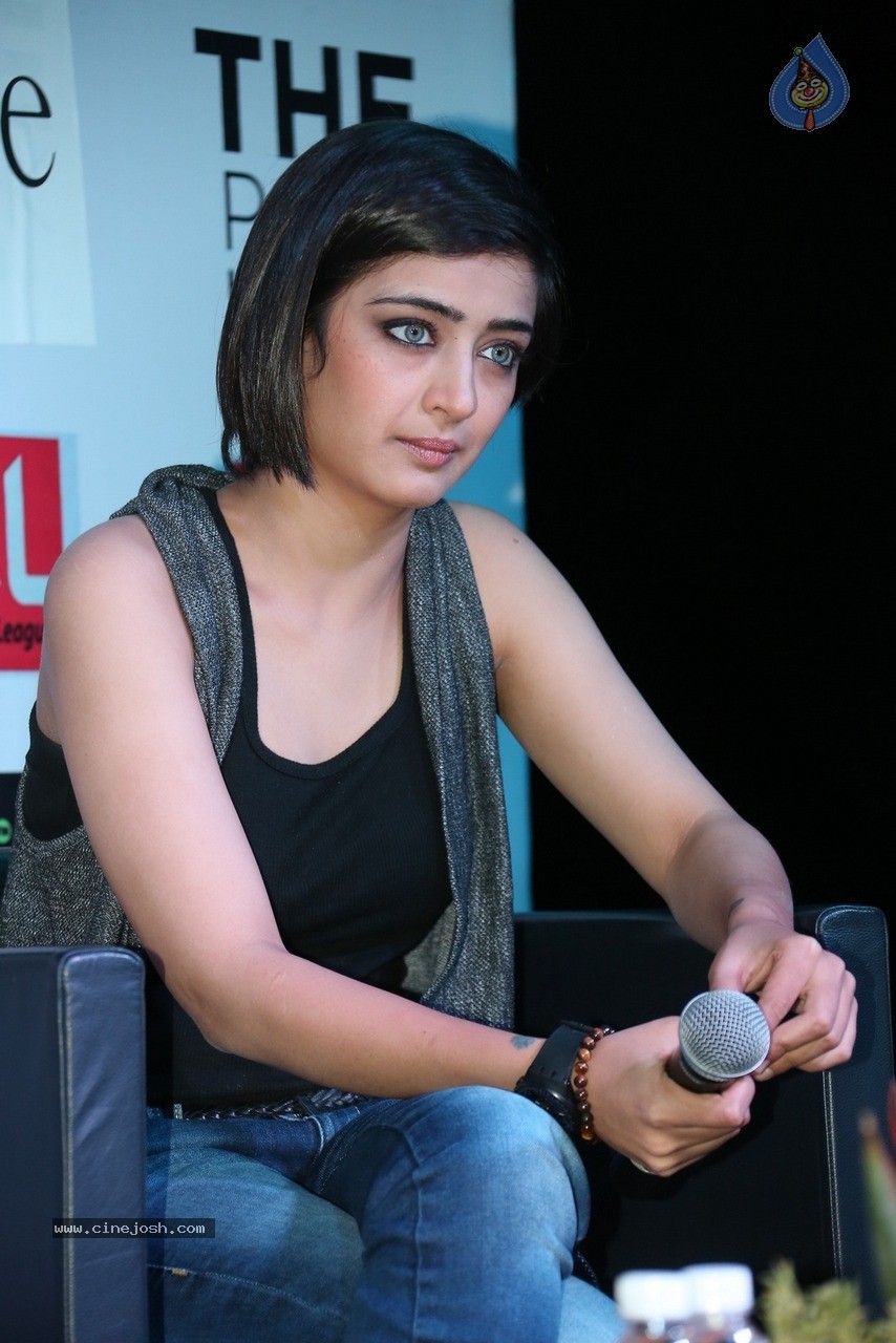 Akshara Haasan at Shamitabh PM - 22 / 60 photos