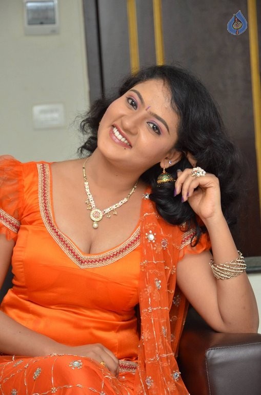 Akshara New Photos - 25 / 61 photos