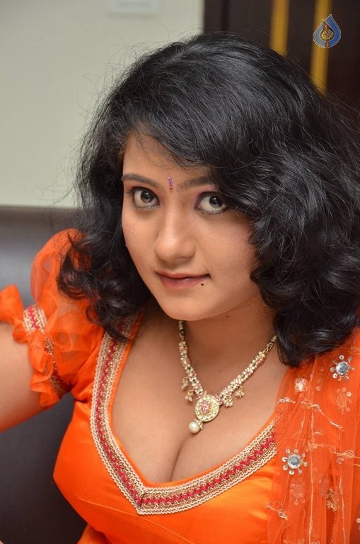 Akshara New Photos - 31 / 61 photos