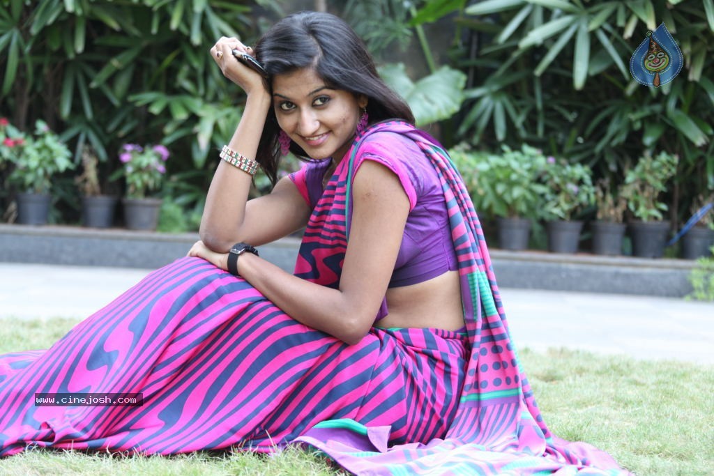 Akshaya Hot Photos - 14 / 143 photos