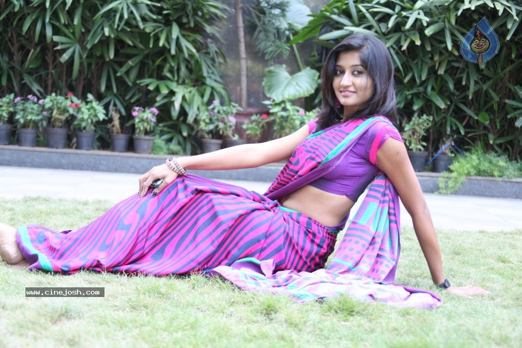 Akshaya Hot Photos - 25 / 143 photos