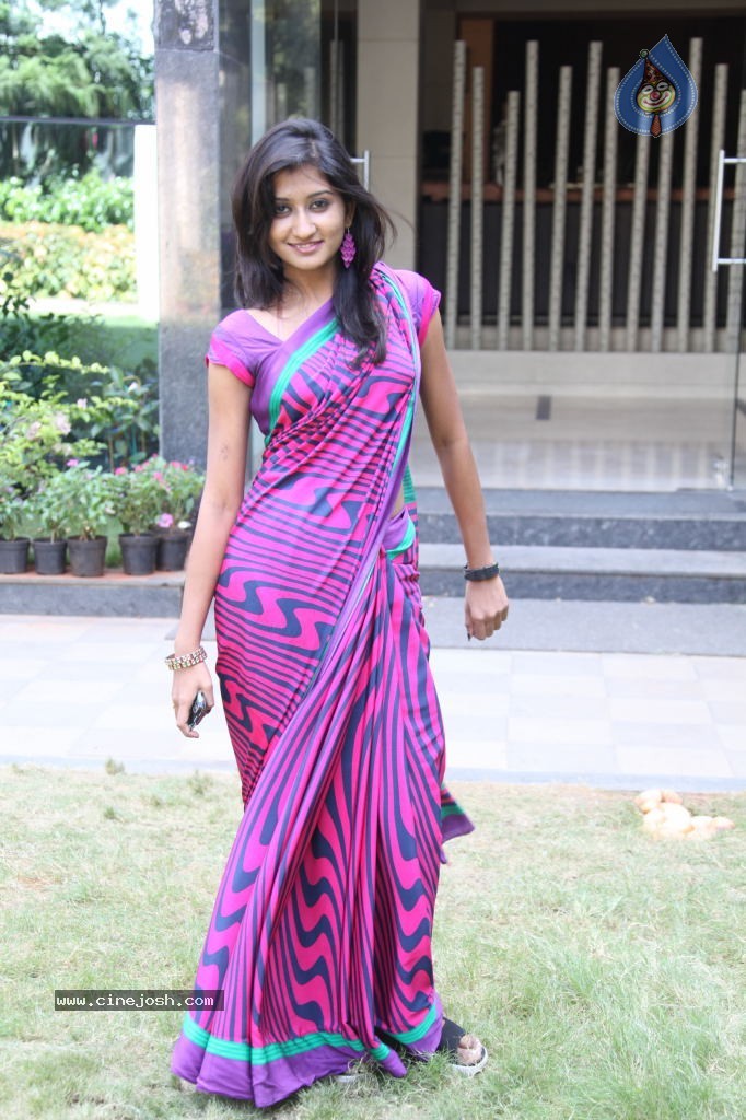 Akshaya Hot Photos - 66 / 143 photos