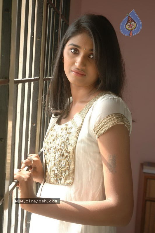 Akshaya Stills - 35 / 37 photos