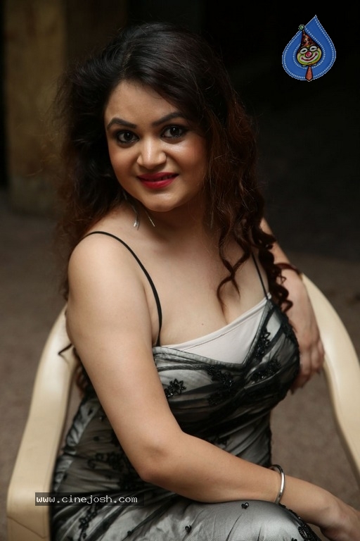 Akshita Latest Stills - 11 / 20 photos