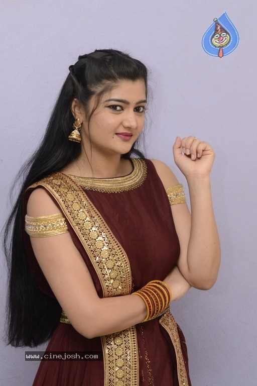 Akshita New Pics - 5 / 12 photos