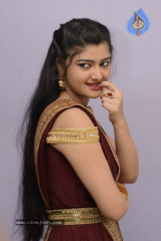 Akshita New Pics - 8 / 12 photos