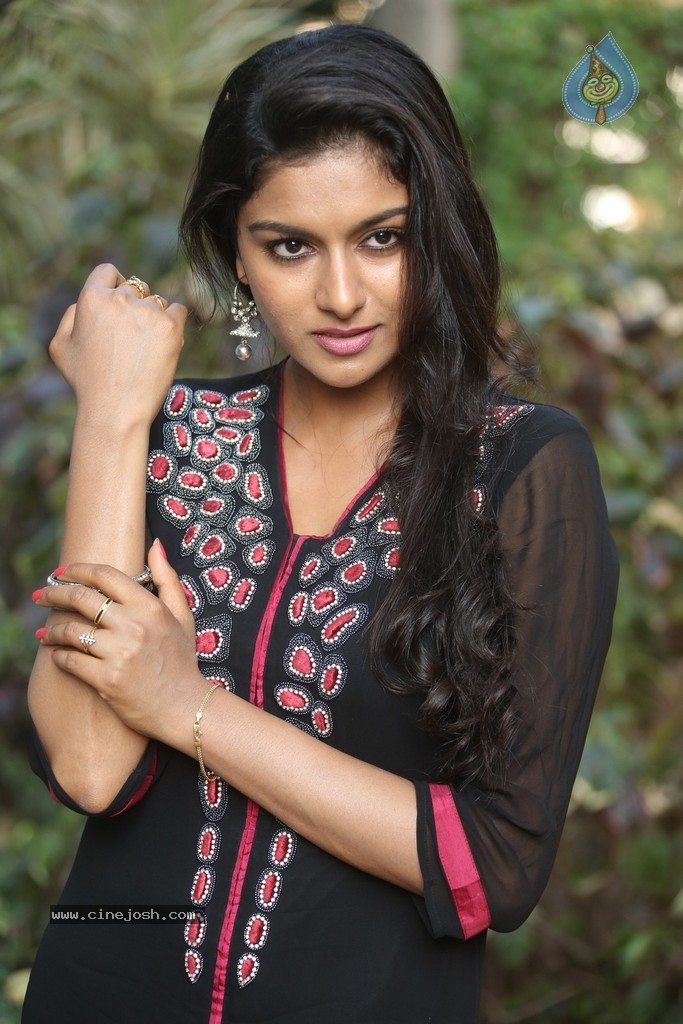 Akshitha Gallery - 50 / 53 photos