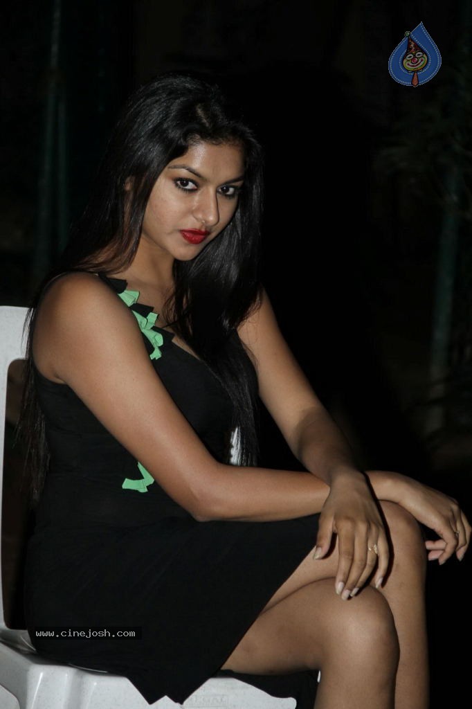 Akshida Hot Photos - 24 / 82 photos