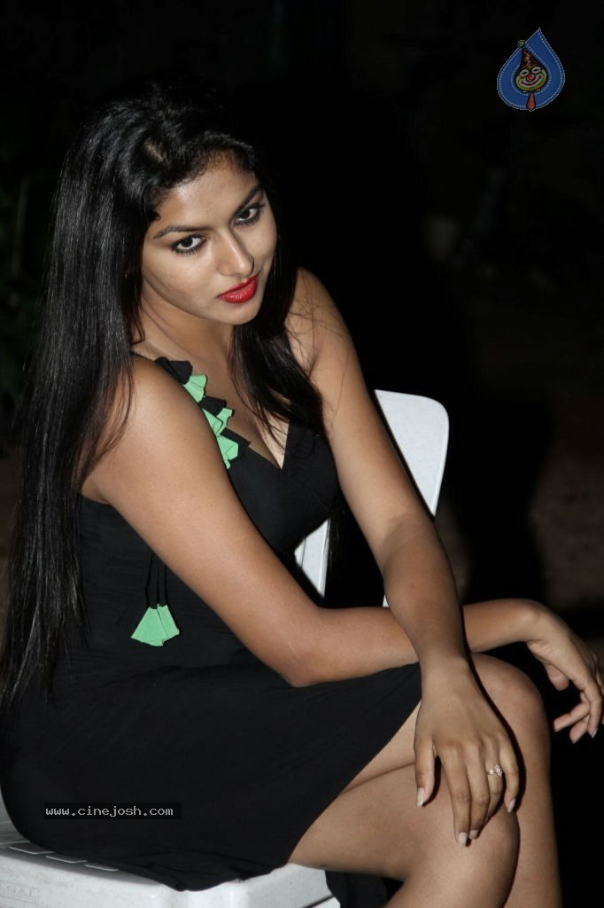 Akshida Hot Photos - 26 / 82 photos