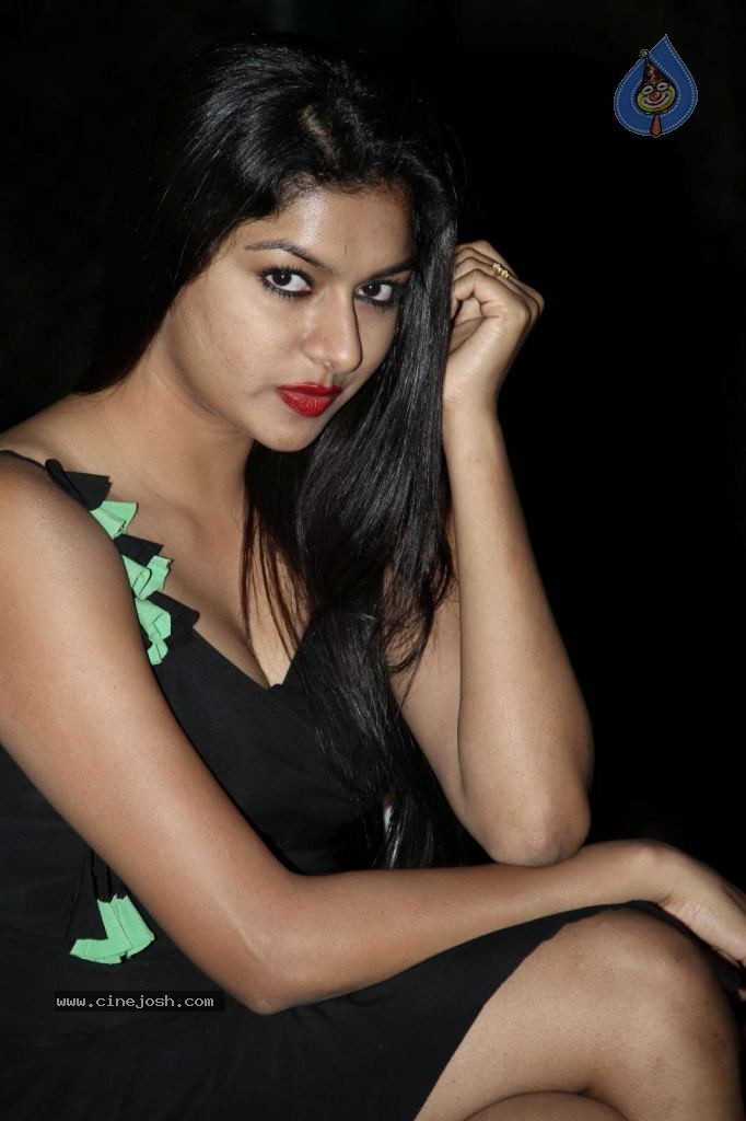 Akshida Hot Photos - 46 / 82 photos