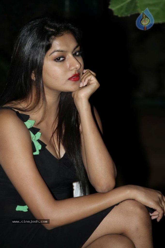 Akshida Hot Photos - 48 / 82 photos