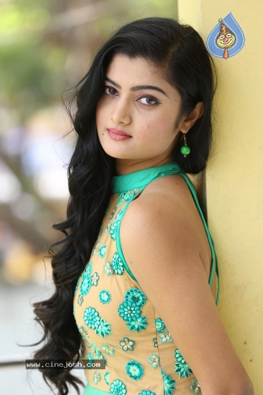 Akshitha Photos - 13 / 21 photos