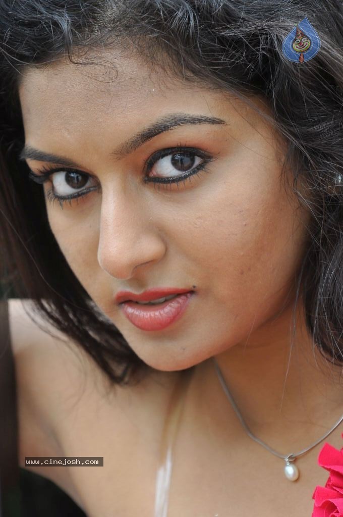 Akshitha Stills - 33 / 98 photos