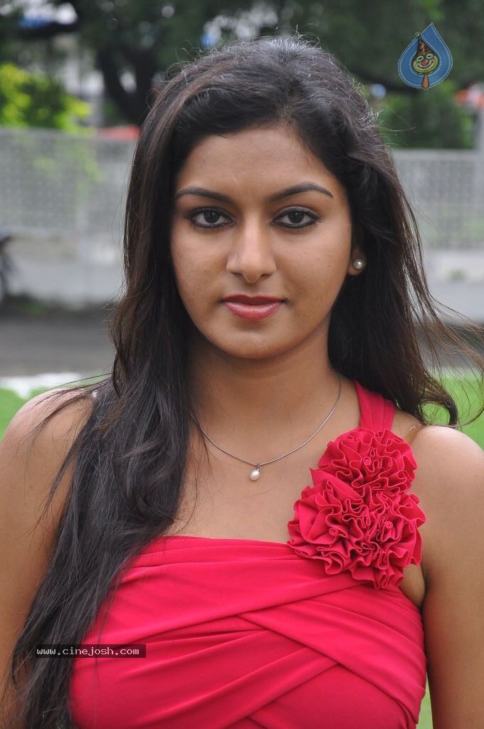 Akshitha Stills - 55 / 98 photos