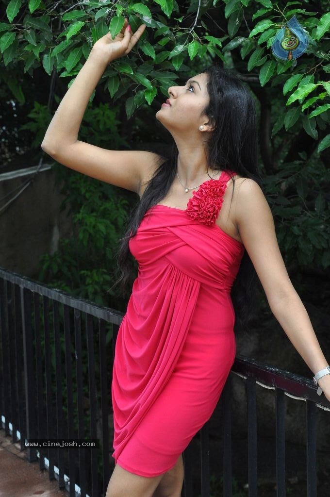 Akshitha Stills - 57 / 98 photos