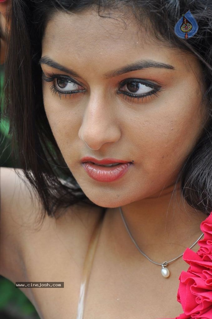 Akshitha Stills - 67 / 98 photos