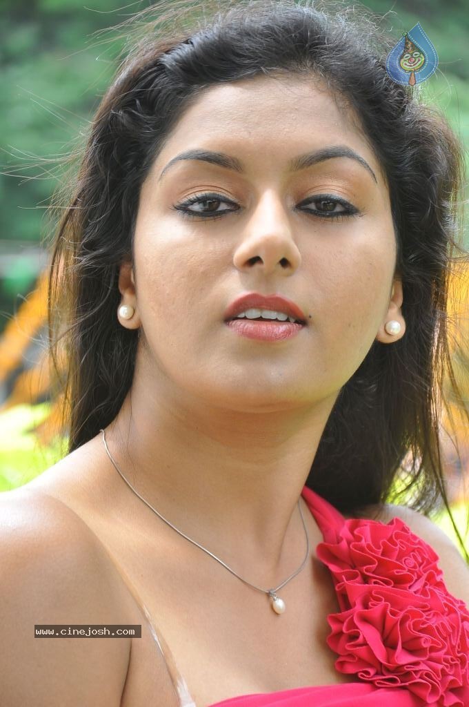 Akshitha Stills - 69 / 98 photos