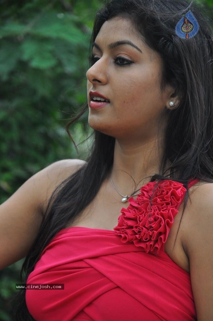 Akshitha Stills - 75 / 98 photos