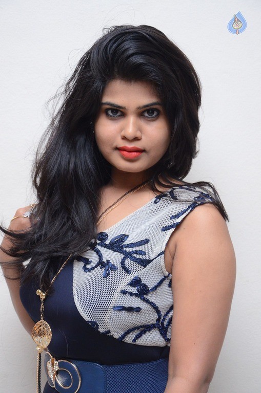 Alekhya Latest Gallery - 20 / 42 photos