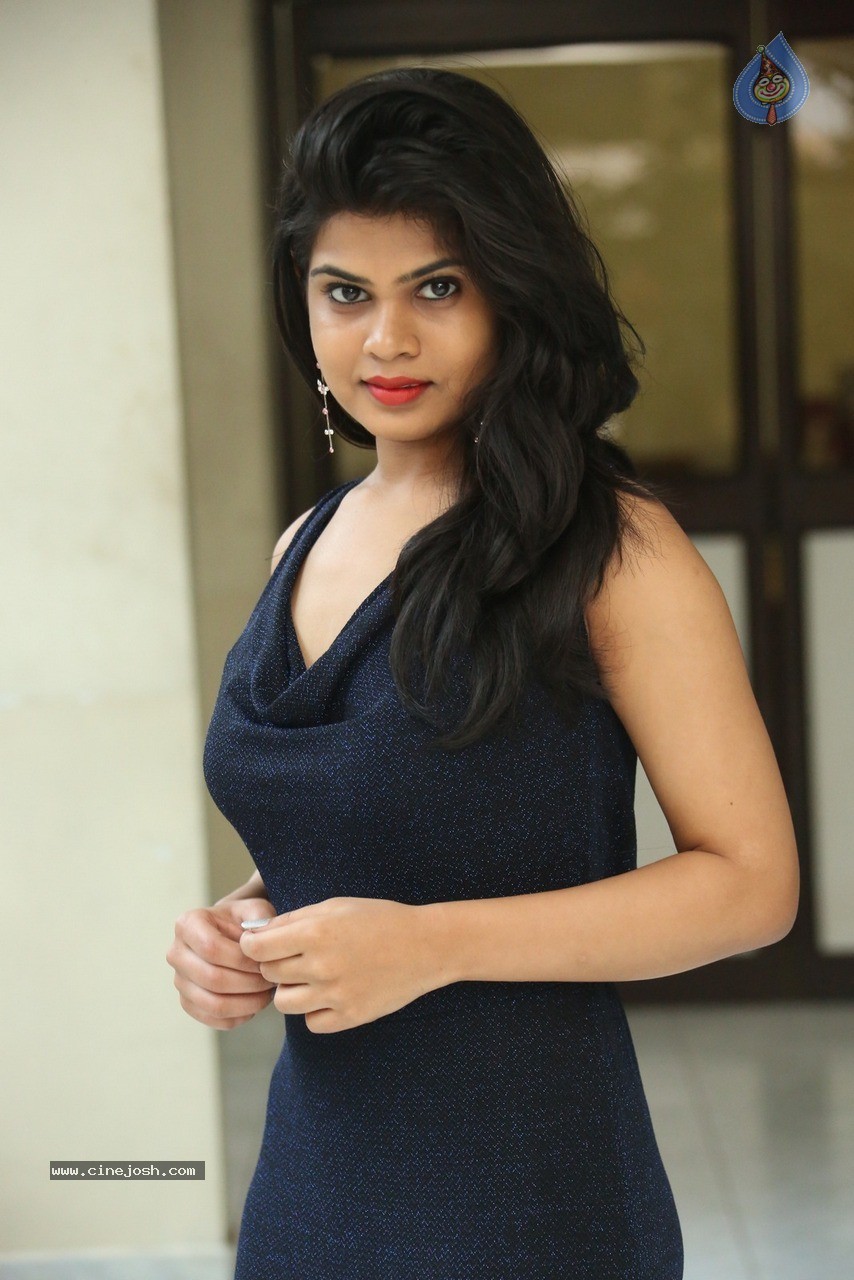 Alekhya Latest Gallery - 18 / 60 photos