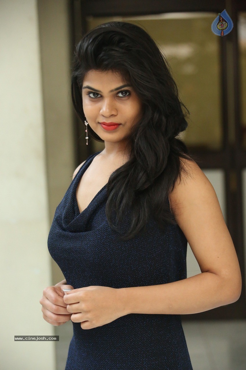 Alekhya Latest Gallery - 19 / 60 photos