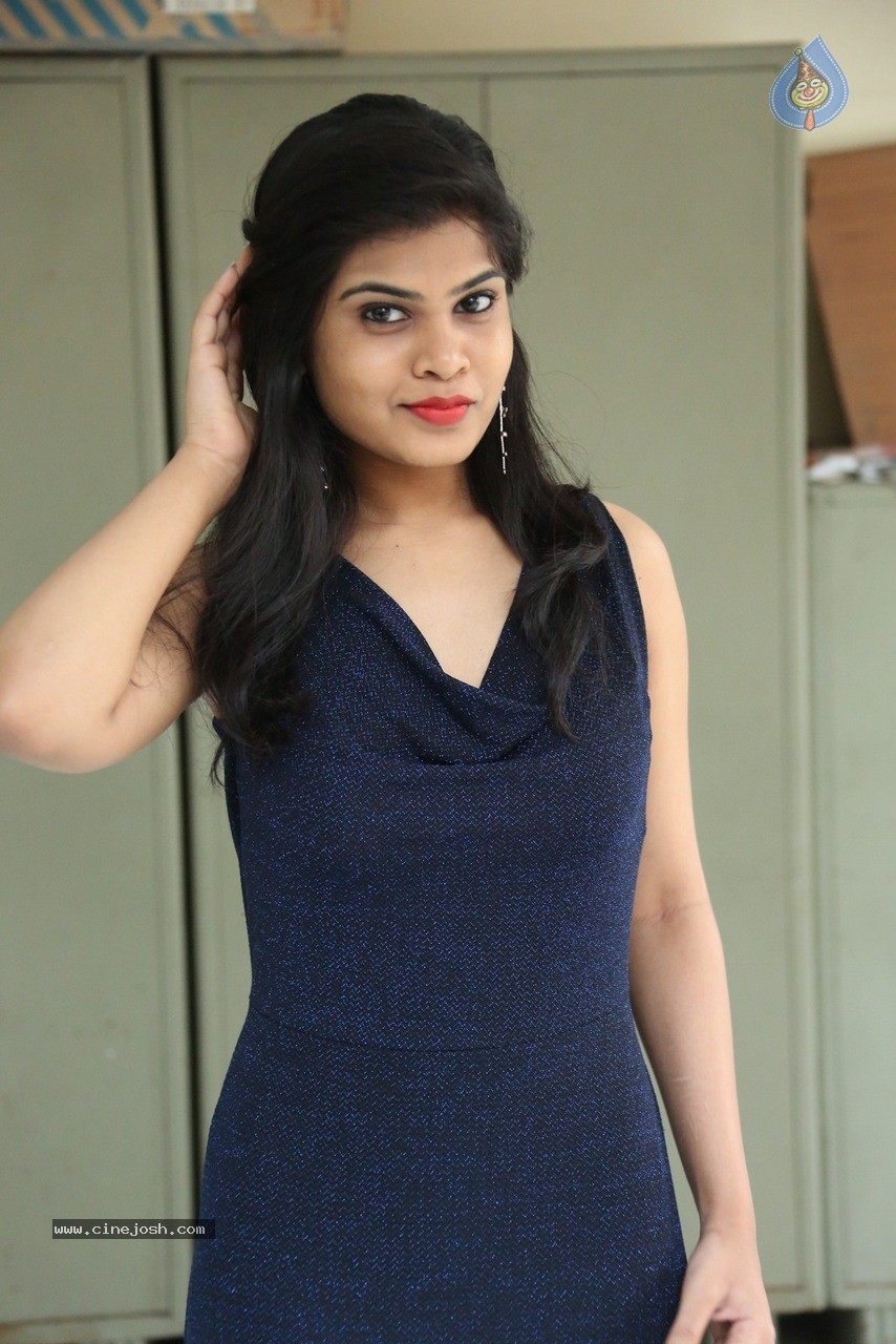 Alekhya Latest Gallery - 27 / 60 photos