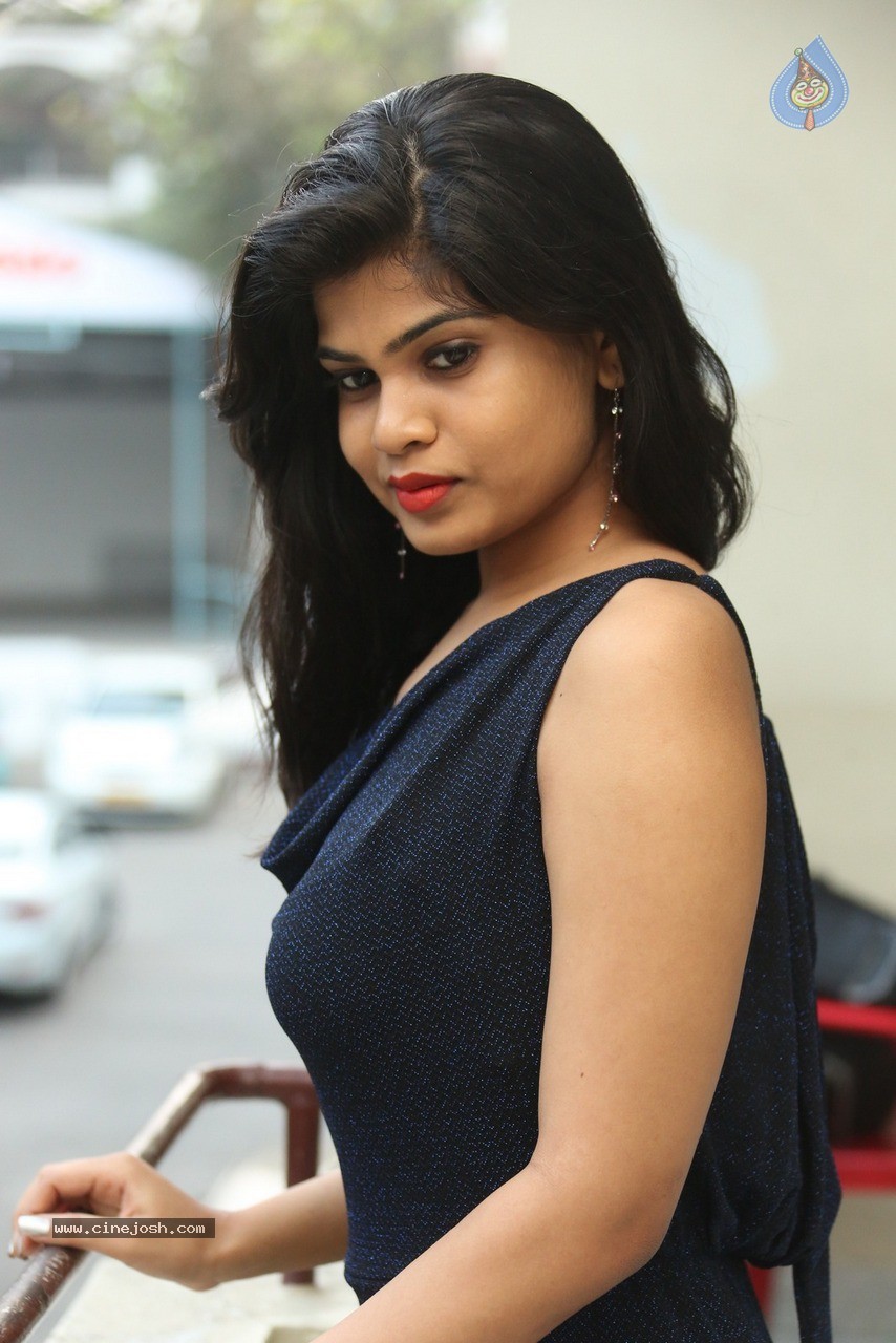 Alekhya Latest Gallery - 29 / 60 photos