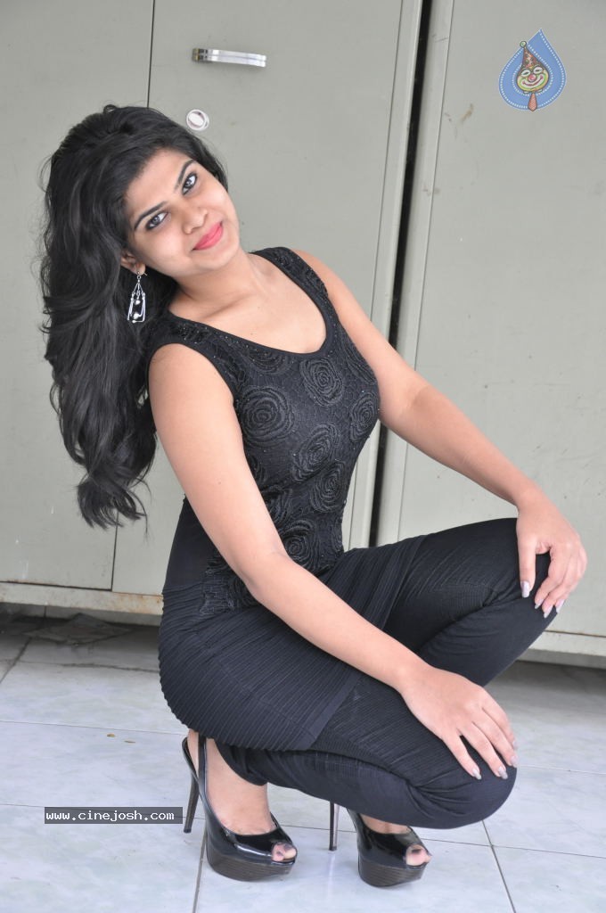 Alekhya Latest Photos - 26 / 92 photos