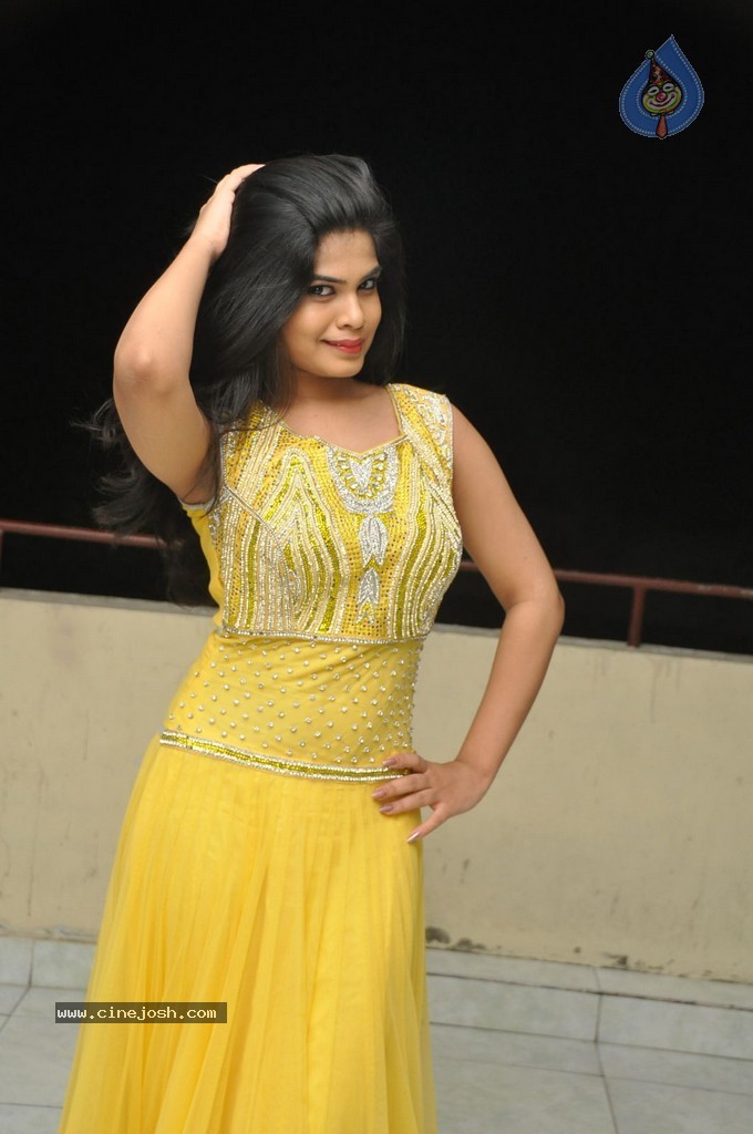 Alekhya New Photos - 22 / 74 photos